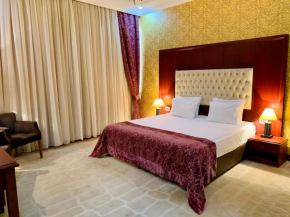 Clover Hotel Baku